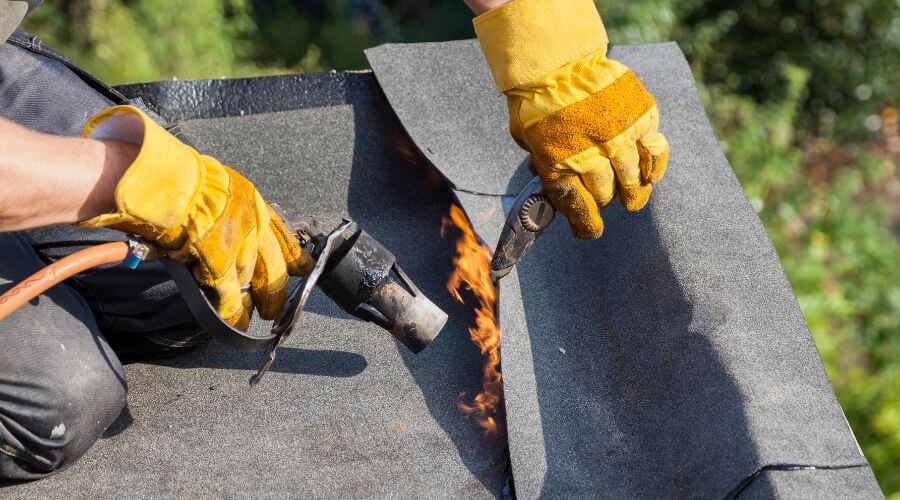 Professional gutter cleaning in Fultonham, NY
